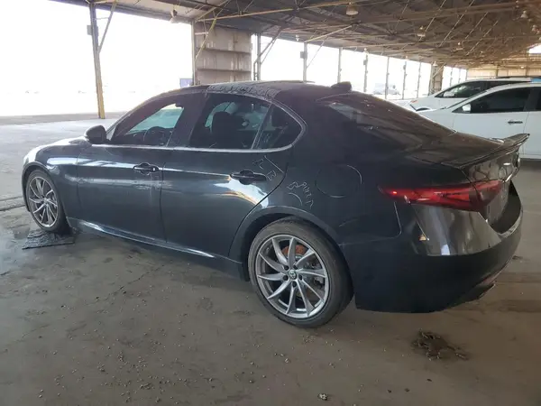 ZARFAEBN8H7538158 2017 ALFA ROMEO GIULIA - Image 2