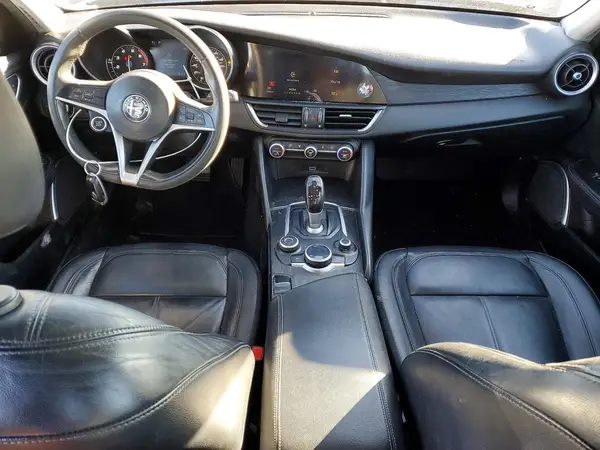 ZARFAEBN8J7598947 2018 ALFA ROMEO GIULIA - Image 8