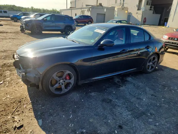 ZARFAEBN9H7532191 2017 ALFA ROMEO GIULIA - Image 1