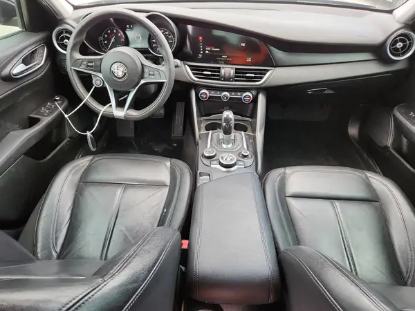 ZARFAEBN9H7539951 2017 ALFA ROMEO GIULIA - Image 8