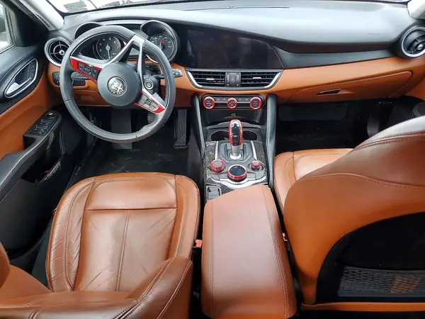 ZARFAEBN9H7555714 2017 ALFA ROMEO GIULIA - Image 8