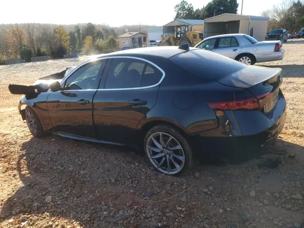 ZARFAEBN9H7555860 2017 ALFA ROMEO GIULIA - Image 2