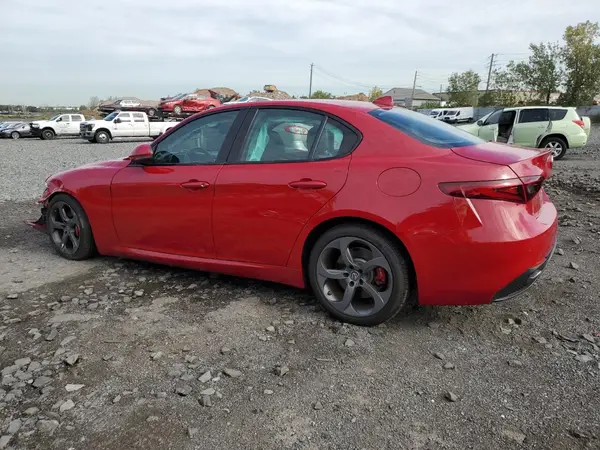 ZARFAEBN9J7565861 2018 ALFA ROMEO GIULIA - Image 2
