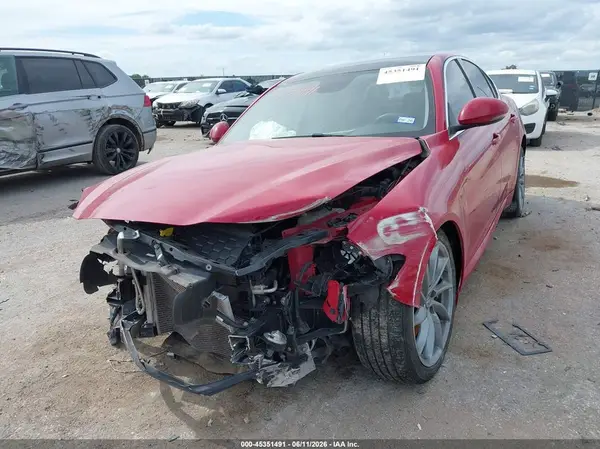 ZARFAEBN9J7575354 2018 ALFA ROMEO GIULIA - Image 2
