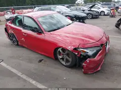 ZARFAEBNXJ7565531 2018 ALFA ROMEO GIULIA