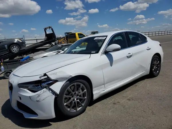 ZARFAEBNXJ7573385 2018 ALFA ROMEO GIULIA - Image 1