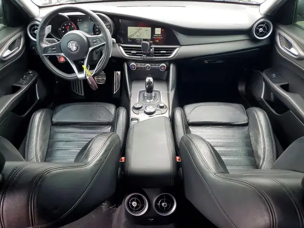 ZARFAECN0H7544860 2017 ALFA ROMEO GIULIA - Image 8