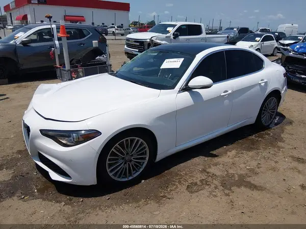 ZARFAECN0H7550089 2017 ALFA ROMEO GIULIA - Image 2