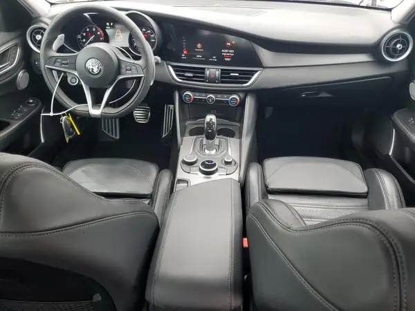 ZARFAECN1H7530000 2017 ALFA ROMEO GIULIA - Image 8