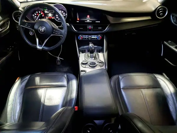 ZARFAECN1H7536315 2017 ALFA ROMEO GIULIA - Image 8
