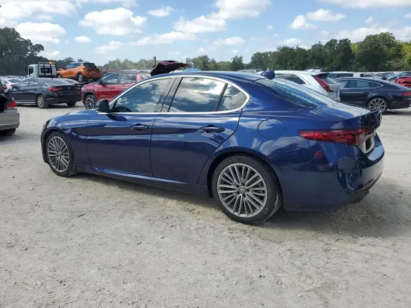 ZARFAECN1H7545225 2017 ALFA ROMEO GIULIA - Image 2