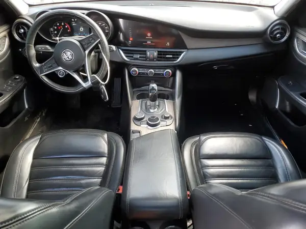 ZARFAECN1H7548223 2017 ALFA ROMEO GIULIA - Image 8
