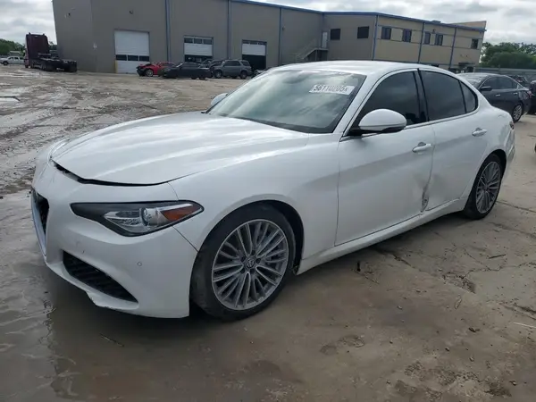 ZARFAECN1H7551994 2017 ALFA ROMEO GIULIA - Image 1