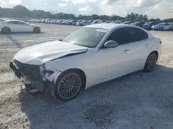 ZARFAECN1H7556421 2017 ALFA ROMEO GIULIA