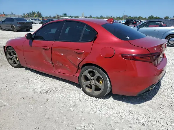 ZARFAECN1J7567599 2018 ALFA ROMEO GIULIA - Image 2