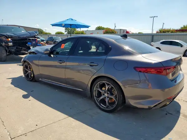 ZARFAECN1J7583432 2018 ALFA ROMEO GIULIA - Image 2