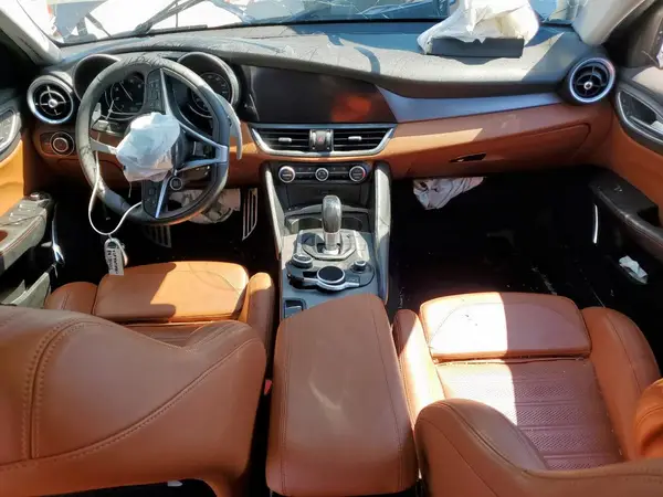 ZARFAECN1J7583432 2018 ALFA ROMEO GIULIA - Image 8