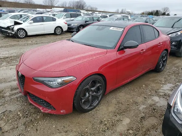 ZARFAECN1J7588811 2018 ALFA ROMEO GIULIA - Image 1