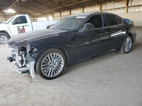 ZARFAECN1J7589330 2018 ALFA ROMEO GIULIA - Image 1