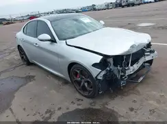 ZARFAECN2J7568146 2018 ALFA ROMEO GIULIA