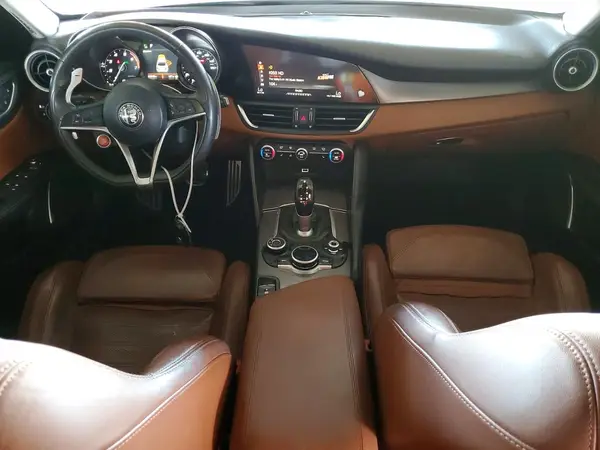 ZARFAECN2J7572570 2018 ALFA ROMEO GIULIA - Image 8