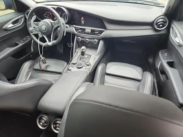 ZARFAECN3H7557280 2017 ALFA ROMEO GIULIA - Image 8