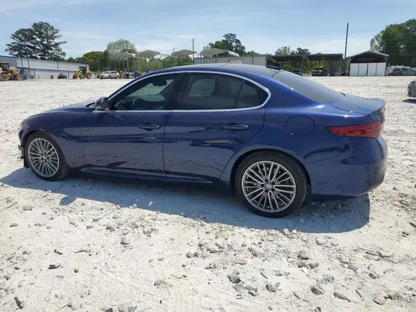 ZARFAECN3H7557442 2017 ALFA ROMEO GIULIA - Image 2
