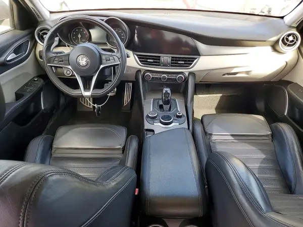ZARFAECN3J7589619 2018 ALFA ROMEO GIULIA - Image 8