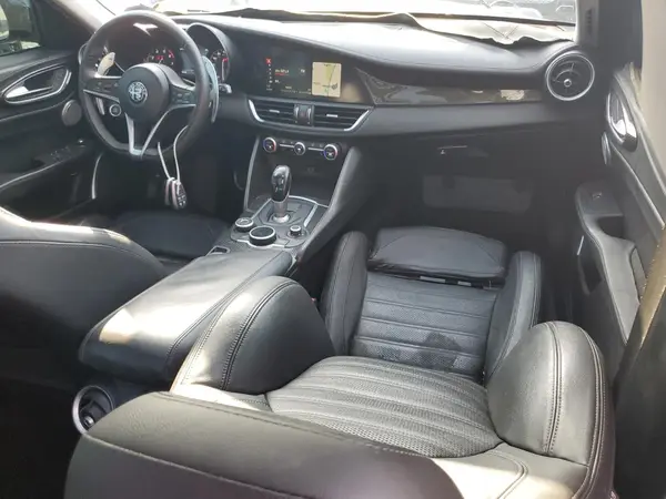 ZARFAECN4H7537734 2017 ALFA ROMEO GIULIA - Image 8