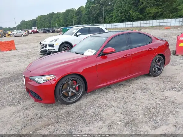 ZARFAECN4H7550340 2017 ALFA ROMEO GIULIA - Image 2