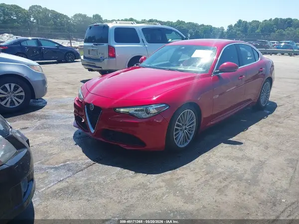 ZARFAECN4H7557448 2017 ALFA ROMEO GIULIA - Image 2