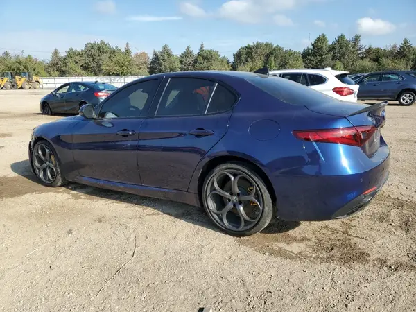 ZARFAECN4J7594151 2018 ALFA ROMEO GIULIA - Image 2