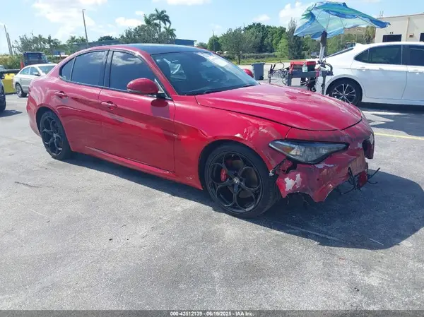 ZARFAECN5H7531991 2017 ALFA ROMEO GIULIA - Image 1