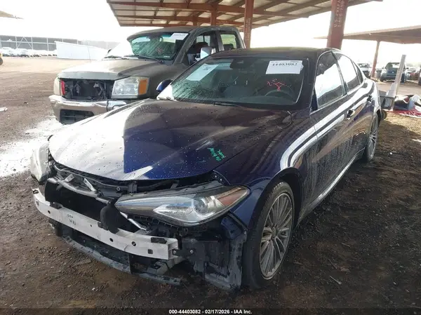 ZARFAECN5H7542084 2017 ALFA ROMEO GIULIA - Image 2