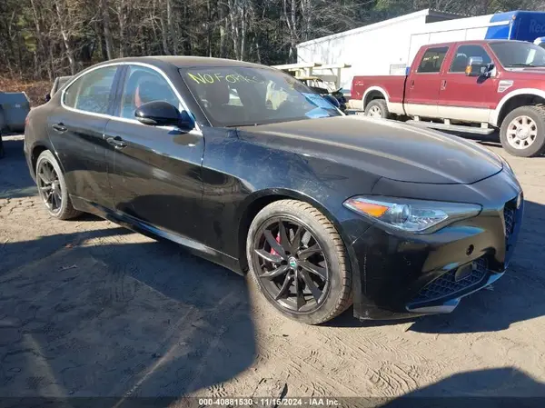 ZARFAECN5J7568934 2018 ALFA ROMEO GIULIA - Image 1