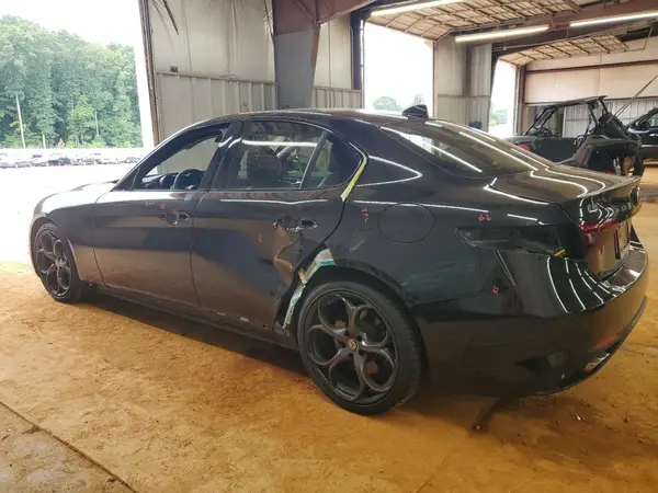 ZARFAECN5J7598807 2018 ALFA ROMEO GIULIA - Image 2