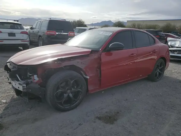 ZARFAECN5J7599455 2018 ALFA ROMEO GIULIA - Image 1