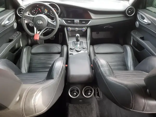 ZARFAECN5J7599455 2018 ALFA ROMEO GIULIA - Image 8