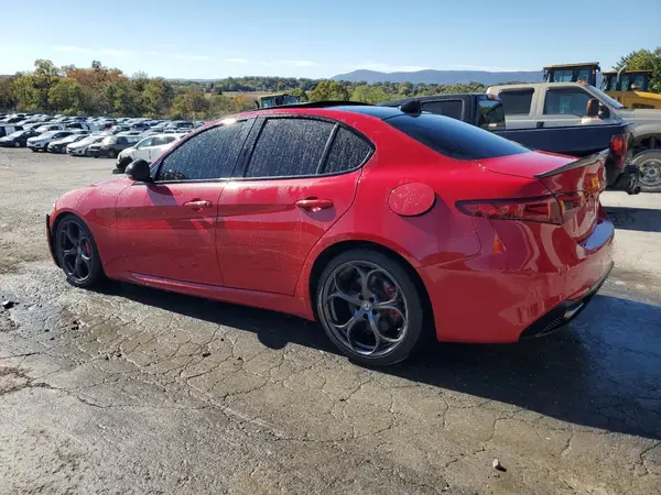 ZARFAECN7H7532088 2017 ALFA ROMEO GIULIA - Image 2