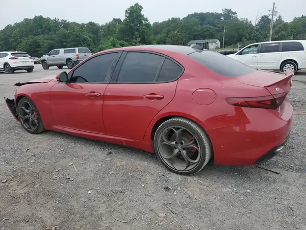 ZARFAECN7H7561171 2017 ALFA ROMEO GIULIA - Image 2