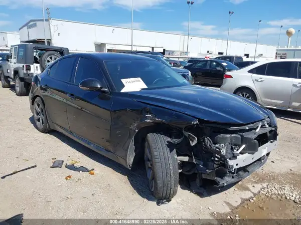 ZARFAECN7J7564254 2018 ALFA ROMEO GIULIA - Image 1