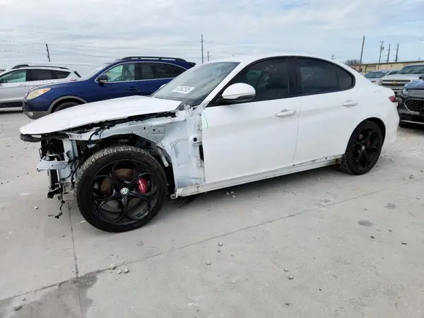 ZARFAECN7J7576873 2018 ALFA ROMEO GIULIA - Image 1