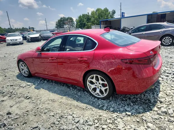 ZARFAECN7J7589963 2018 ALFA ROMEO GIULIA - Image 2
