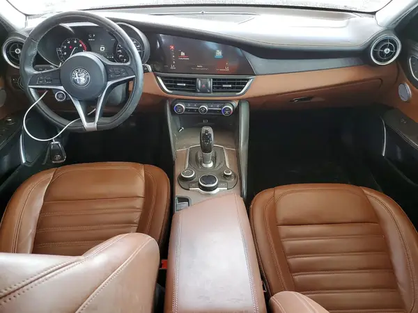 ZARFAECN8H7535226 2017 ALFA ROMEO GIULIA - Image 8