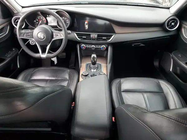 ZARFAECN8H7539826 2017 ALFA ROMEO GIULIA - Image 8