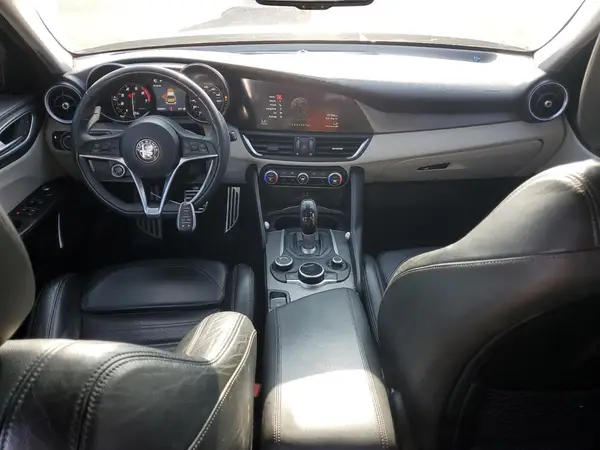 ZARFAECN8J7567888 2018 ALFA ROMEO GIULIA - Image 8
