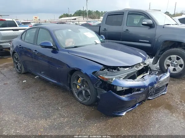 ZARFAECN8J7589471 2018 ALFA ROMEO GIULIA