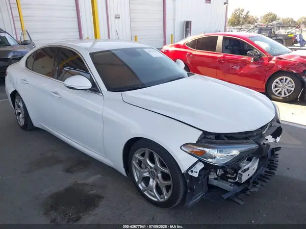 ZARFAECN8J7592421 2018 ALFA ROMEO GIULIA