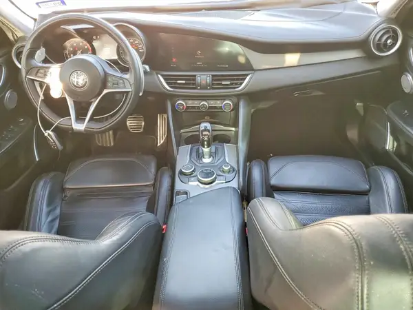 ZARFAECN8J7599479 2018 ALFA ROMEO GIULIA - Image 8