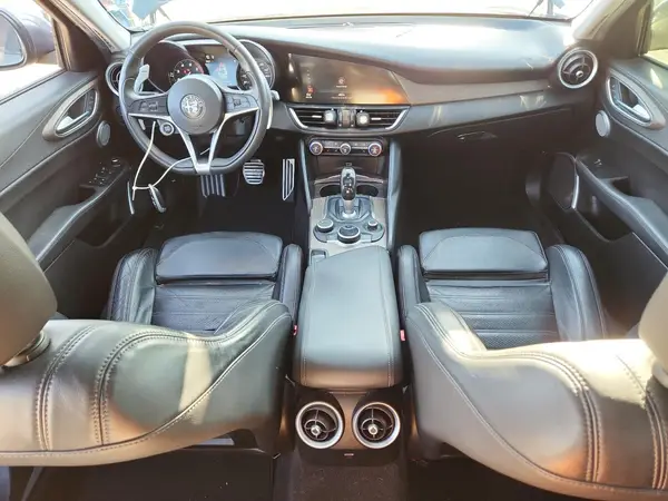 ZARFAECN9H7529709 2017 ALFA ROMEO GIULIA - Image 8